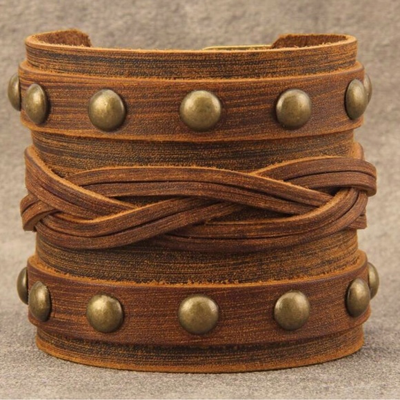 Cuff - Picture 2 of 2